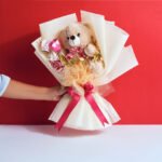 Teddy bouquet with heart lollipop - Image 2